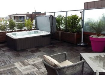 sundance-hot-tub-deck-installation-roof-top-in-wichita