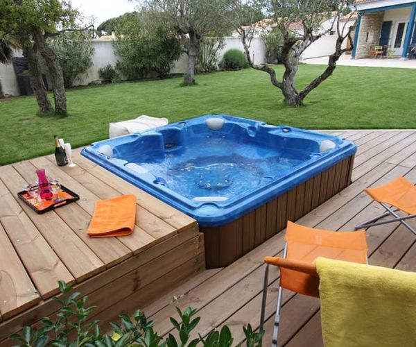 sundance-hot-tub-installation-picnic-in-wichita